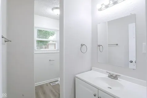 5606 Culver Street Indianapolis IN 46226