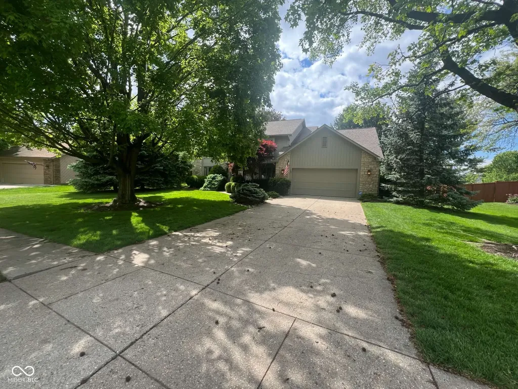 12748 Limberlost Drive Carmel IN 46033