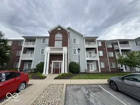 5019 Amber Creek Place Indianapolis IN 46237