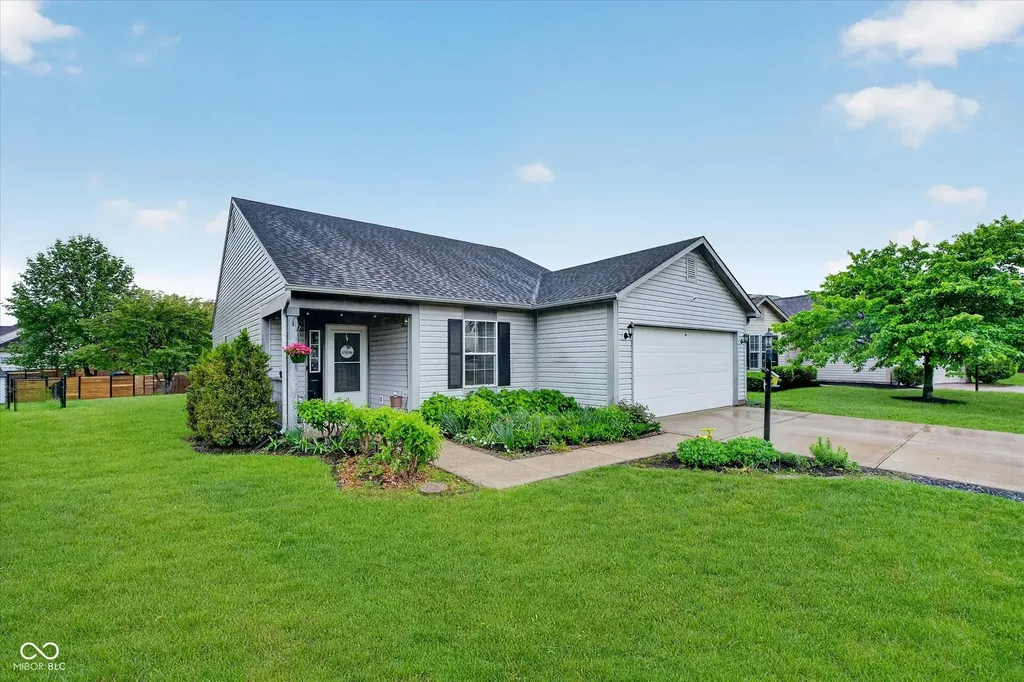 3815 Nuthatcher Drive Indianapolis IN 46228