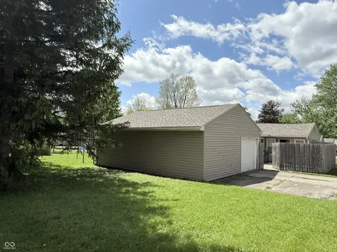 335 N Parker Avenue Albany IN 47320