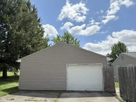 335 N Parker Avenue Albany IN 47320