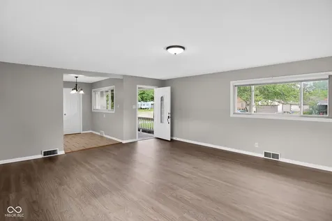 322 Meadow Lane Plainfield IN 46168