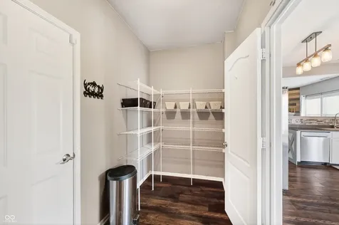1216 King Maple Drive Greenfield IN 46140