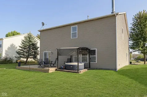 1216 King Maple Drive Greenfield IN 46140