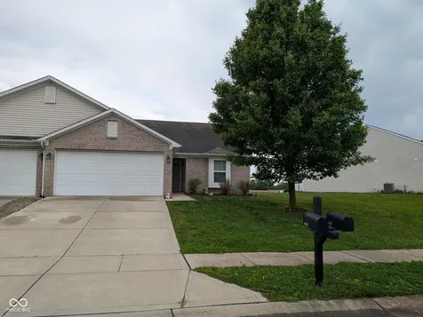 6407 Emerald Springs Drive Indianapolis IN 46221