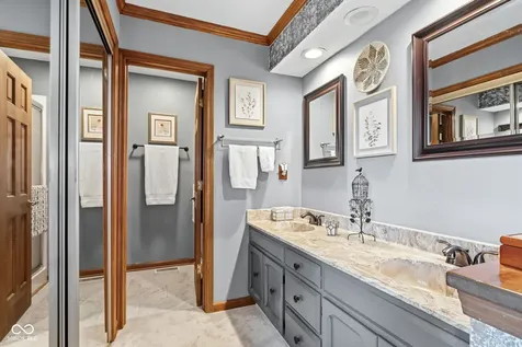 6642 W Sweet Creek Drive New Palestine IN 46163