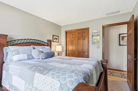 6642 W Sweet Creek Drive New Palestine IN 46163