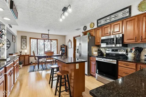 6642 W Sweet Creek Drive New Palestine IN 46163