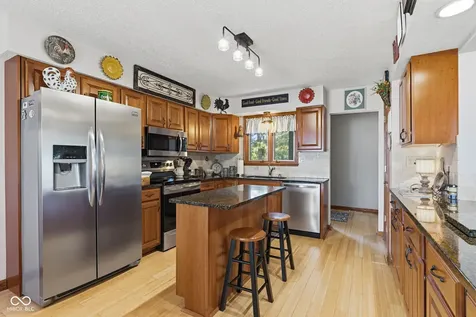 6642 W Sweet Creek Drive New Palestine IN 46163