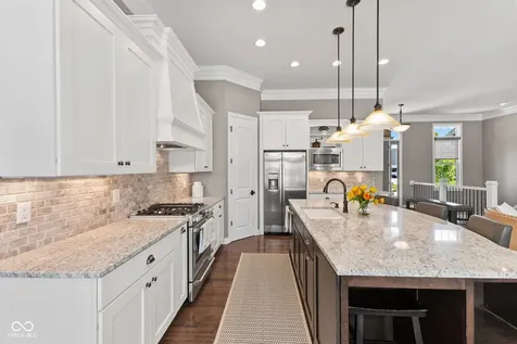 7806 Centerstone Court Indianapolis IN 46259