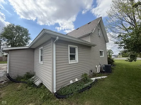 8377 E Us Highway 40 Greenfield IN 46140