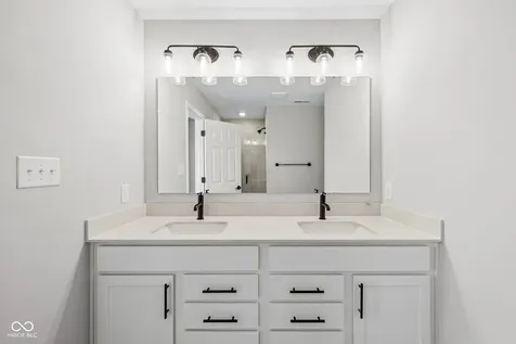 11212 Greenfield Avenue Noblesville IN 46060
