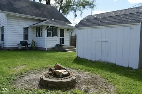 404 W Noble Street Lebanon IN 46052
