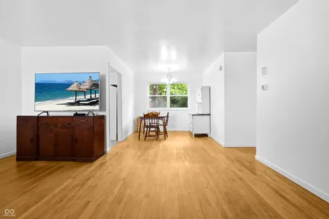 13705 E 200 S Columbus IN 47203