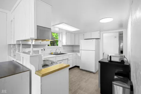 13705 E 200 S Columbus IN 47203