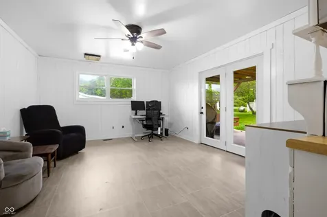 13705 E 200 S Columbus IN 47203