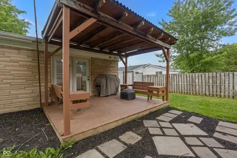 13705 E 200 S Columbus IN 47203