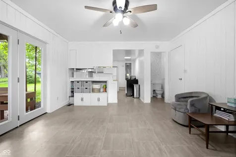 13705 E 200 S Columbus IN 47203