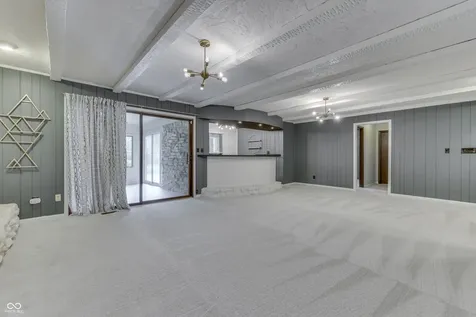 69 E Maple Drive Franklin IN 46131