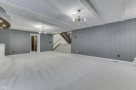 69 E Maple Drive Franklin IN 46131