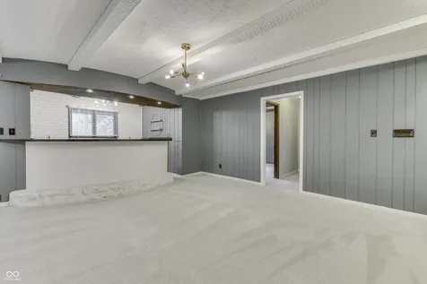 69 E Maple Drive Franklin IN 46131