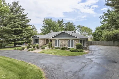 69 E Maple Drive Franklin IN 46131