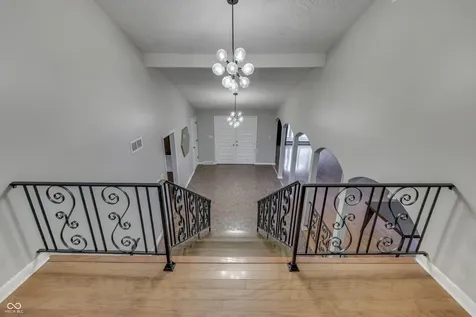 69 E Maple Drive Franklin IN 46131