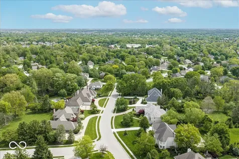 5049 Deer Ridge Drive S Carmel IN 46033