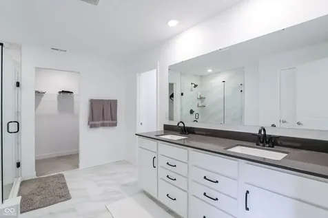 1261 Pegasus Drive Franklin IN 46131