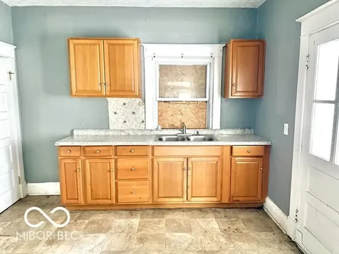 1367 N Kealing Avenue Indianapolis IN 46201