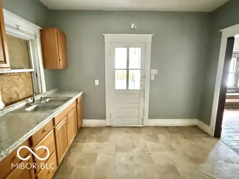 1367 N Kealing Avenue Indianapolis IN 46201