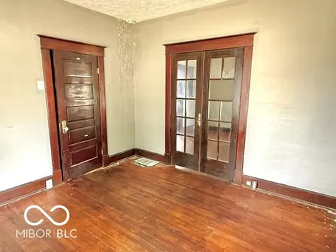 1367 N Kealing Avenue Indianapolis IN 46201