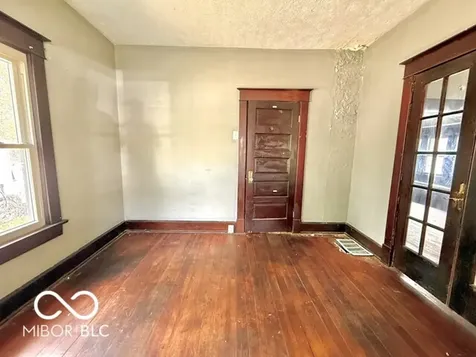 1367 N Kealing Avenue Indianapolis IN 46201