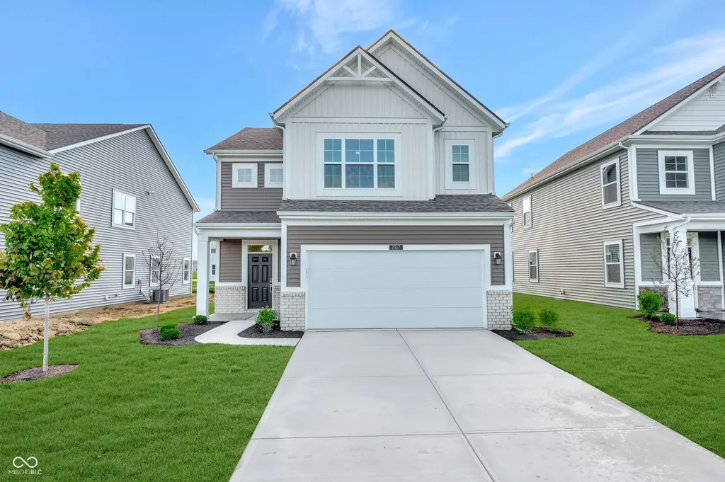 2317 Bear Oak Run Shelbyville IN 46176