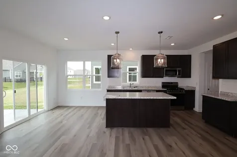 2317 Bear Oak Run Shelbyville IN 46176