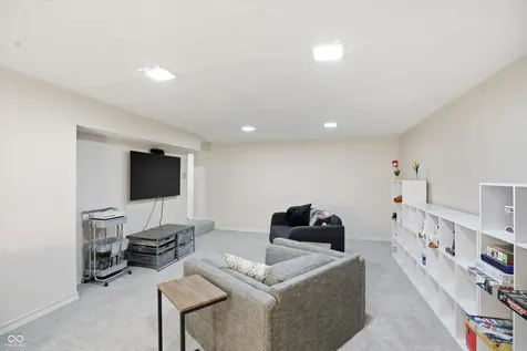 362 Carmelaire Court Carmel IN 46032