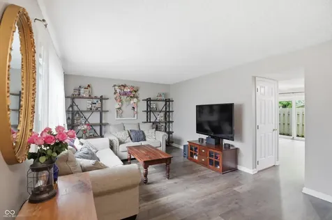 362 Carmelaire Court Carmel IN 46032