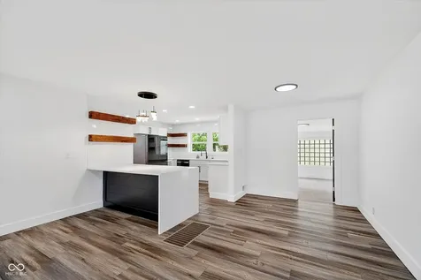 248 S 5th Avenue Beech Grove IN 46107