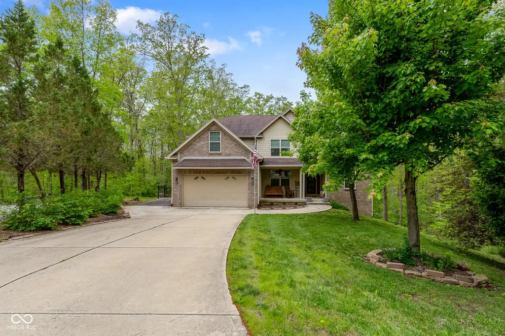 151 Hilltop Lane Nashville IN 47448