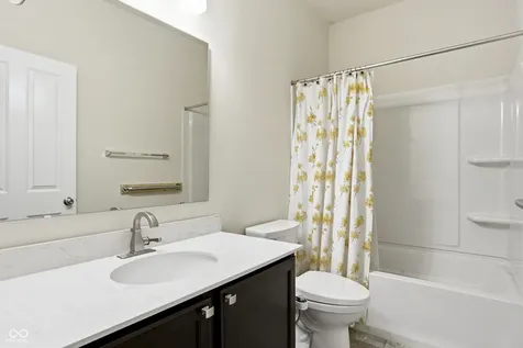 10237 Maiden Court Fishers IN 46040