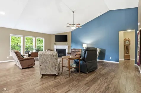 10237 Maiden Court Fishers IN 46040