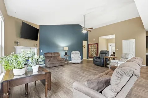 10237 Maiden Court Fishers IN 46040