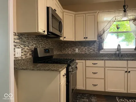 13617 W County Road 400 N Quincy IN 47456