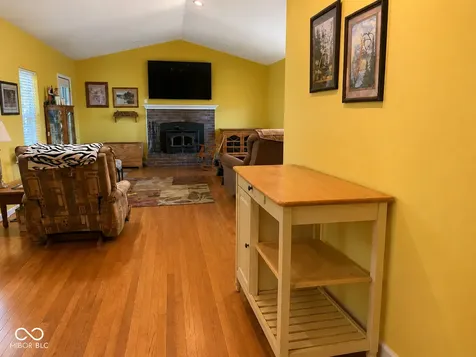 13617 W County Road 400 N Quincy IN 47456