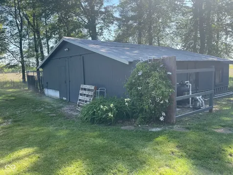 13617 W County Road 400 N Quincy IN 47456