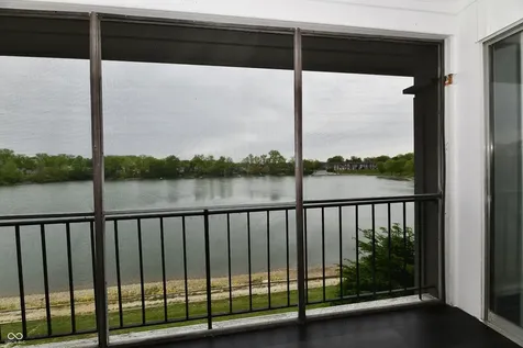 3016 Lake Shore Drive Indianapolis IN 46205