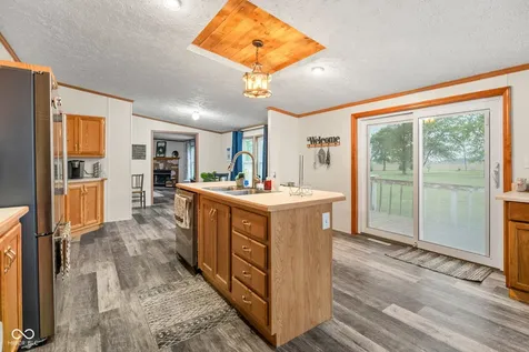 1540 E 900 N Crawfordsville IN 47933