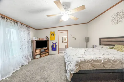 1540 E 900 N Crawfordsville IN 47933