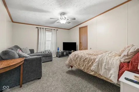 1540 E 900 N Crawfordsville IN 47933